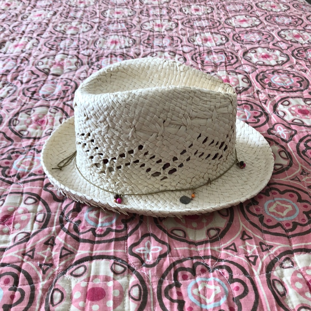 Straw hat - Picture 3 of 3